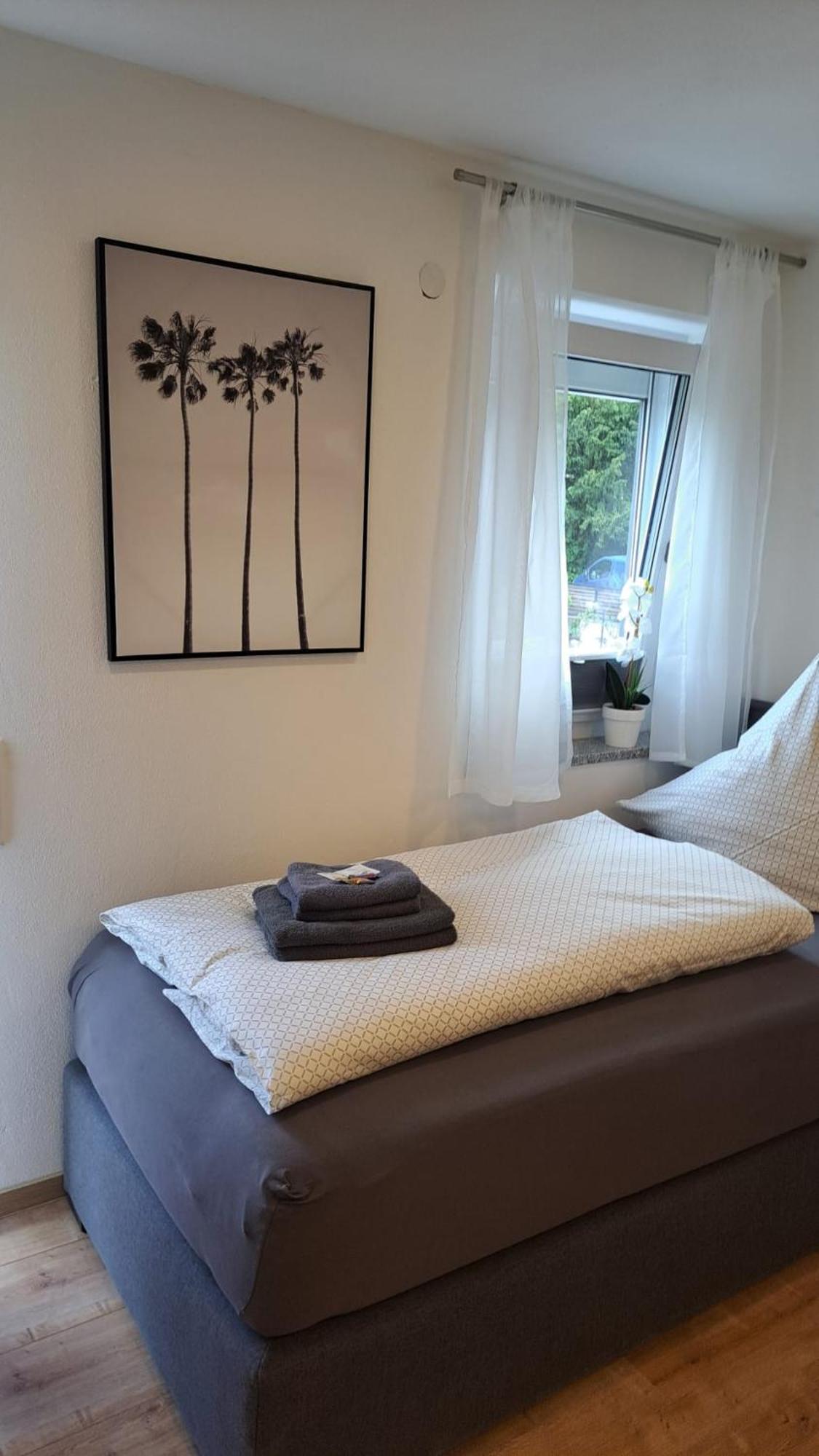 Appartment-Ferienwohnung Mit Kueche, Bad, Kostenlos Wlan, Modern Eingerichtet Roding Szoba fotó